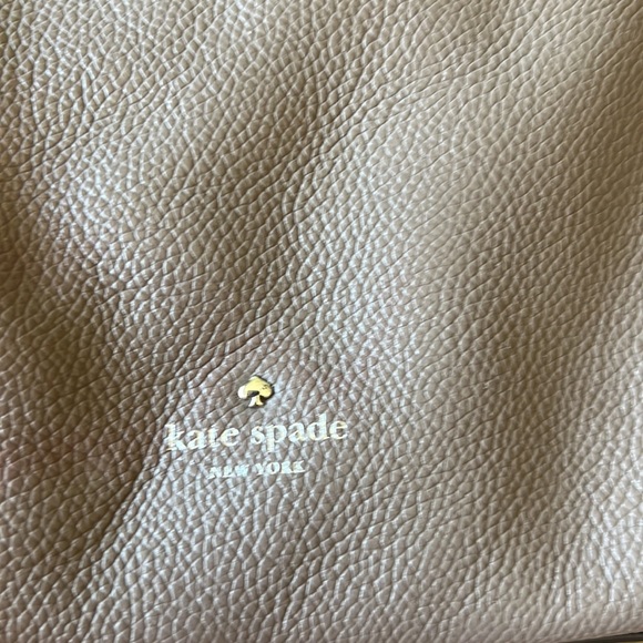 Kate spade bag. - Picture 1 of 10